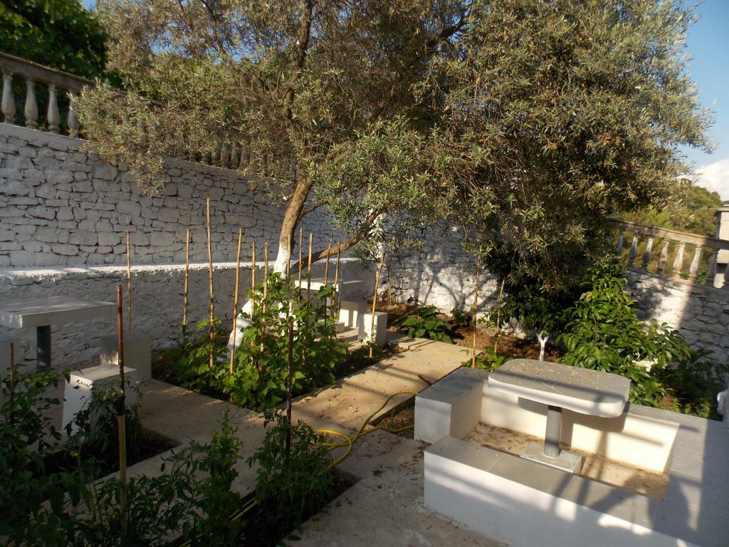 Guest House Vila Bega Saranda Zewnętrze zdjęcie