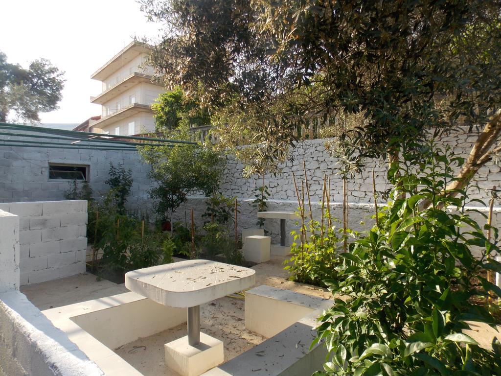 Guest House Vila Bega Saranda Zewnętrze zdjęcie