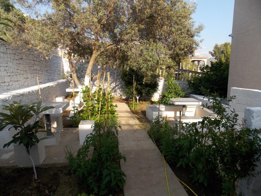 Guest House Vila Bega Saranda Zewnętrze zdjęcie